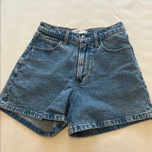 Abercrombie high rise dad shorts size 2 26 curve love